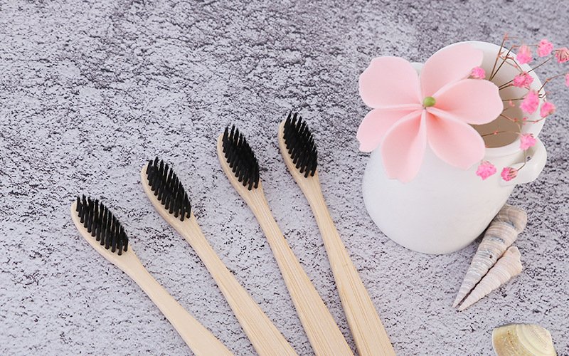 Pourquoi changer sa brosse à dents tous les trois mois? - Bbamboo